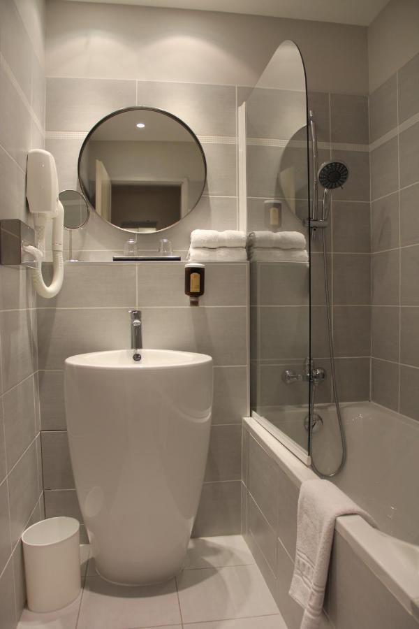 Amirauté Hotel 3*