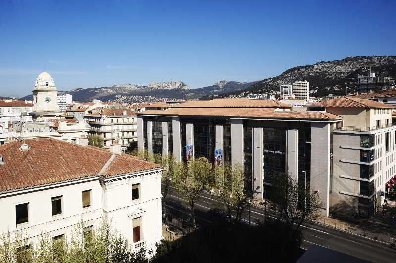 Amirauté Hotel 3*