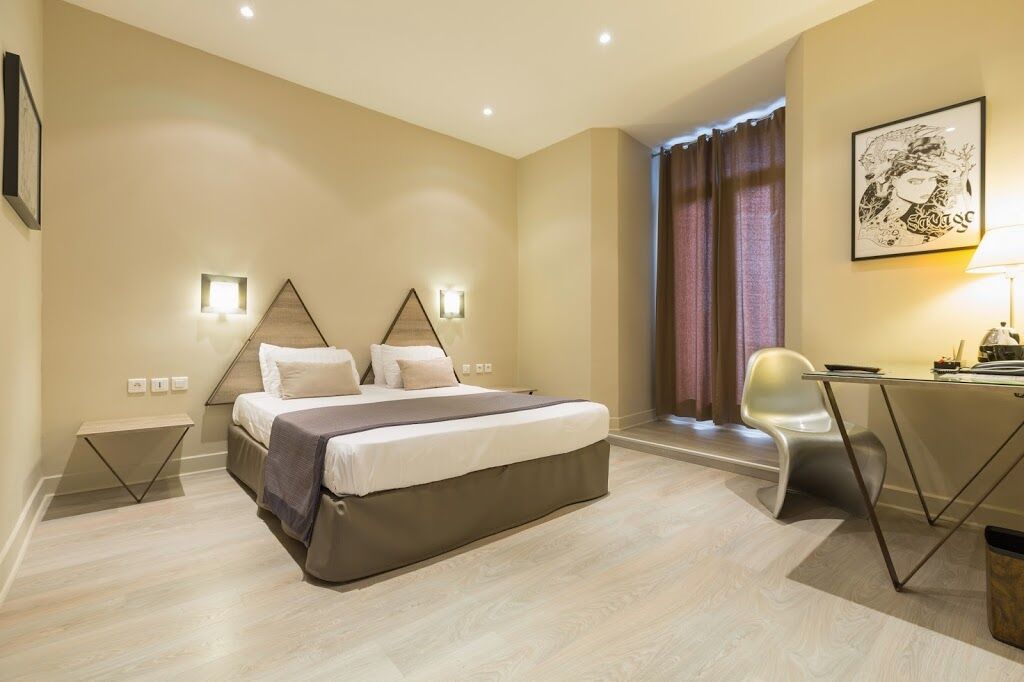Hotel Amirauté 3*